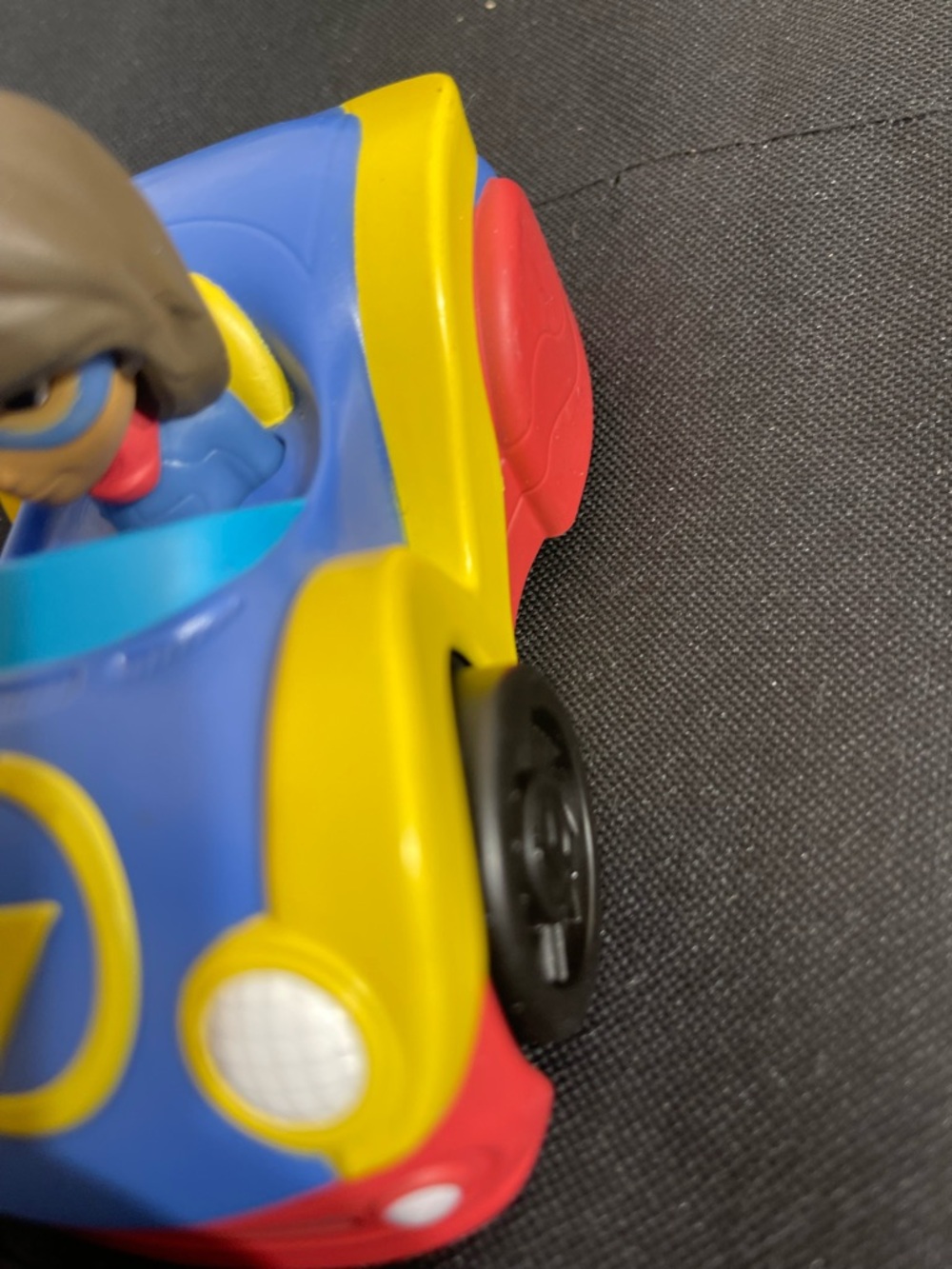 Marvel Blue & Yellow Lightning Racer with Driver Figure - Picture 3 of 6